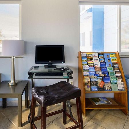 Surestay Hotel By Best Western Wells Extérieur photo